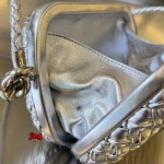 2024年原版復刻新品入荷ボッテガヴェネタ バッグ JING工場 SIZE:20x12x5.5