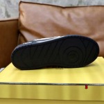 2024年9月29日早秋原版復刻新品入荷 FENDI スニーカー 3工場35-45