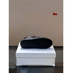 2024年9月30日早秋原版復刻新品入荷VALENTINOスニーカー LIUX工場