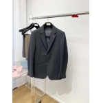 2024年10月9日秋冬高品質新品入荷FENDI  ジャケッ...