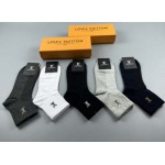 2024年秋冬新品人気 ルイヴィトン靴下一箱5足セット