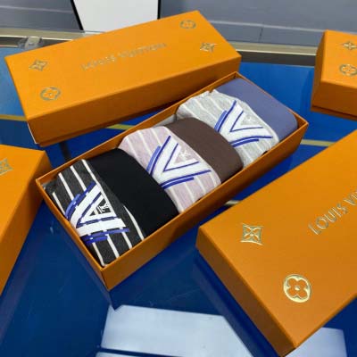 2024年秋冬新品人気ルイヴィトン下着一箱ごとに3枚