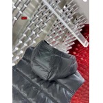 2024年10月29日秋冬高品質新品入荷PRADA ダウンジャケットアウターベスト520工場