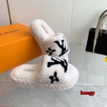2024年11月22日秋冬高品質新品入荷ルイヴィトン女性ラムウールのスリッパ HY工場35-41