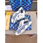 2024年11月25日秋冬新品入荷ルイヴィトンスニーカー HY工場