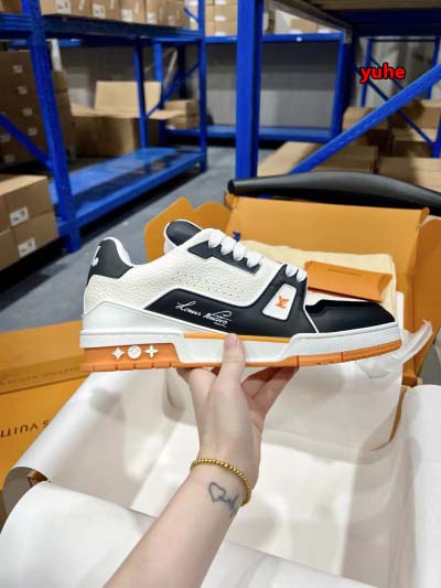 2024年11月25日秋冬原版復刻 新品入荷ルイヴィトンスニ...