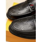 2024年11月25日秋冬 新品入荷ルイヴィトン革靴 スニーカー HY工場