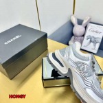 2024年11月25日秋冬高品質新品入荷シャネルレザー 羊毛 裏ボアスニーカー HY工場