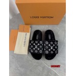 2024年11月25日秋冬高品質新品入荷ルイヴィトン ウールのスリッパ  HY工場