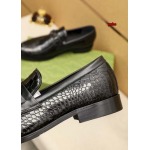 2024年11月25日秋冬高品質新品入荷グッチ革靴  yuhe工場