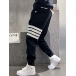 2024年11月28日秋冬高品質新品入荷 THOM BROWNE 裏起毛スポーツズボンMF工場