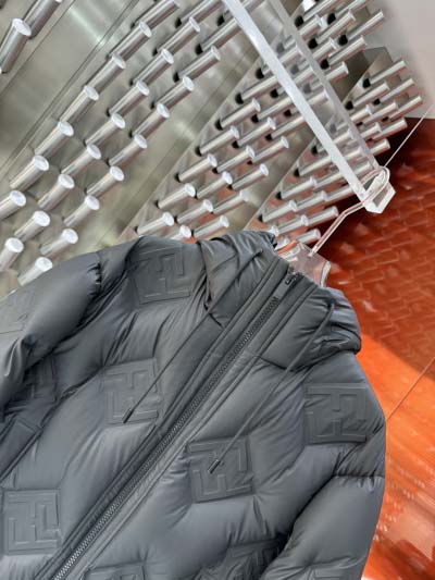 2024年12月9日秋冬高品質新品入荷FENDI ダウンジャケット 520工場