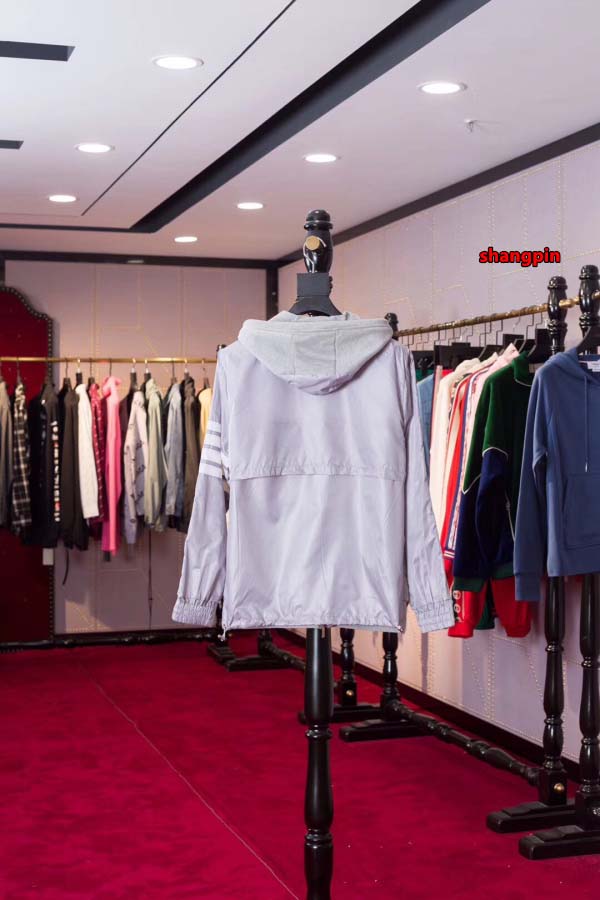 秋冬高品質 THOM BROWNE スウェットパーカー  ジップアップ shp工場