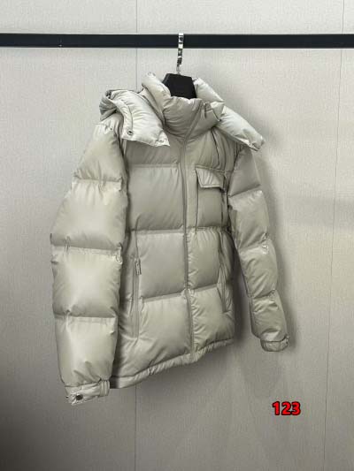 2024年12月10日秋冬人気 モンクレール ダウンジャケット123工場