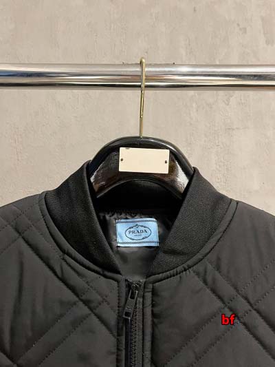 2024年12月10日秋冬高品質PRADA 綿入れの服ジャケットアウター bf工場