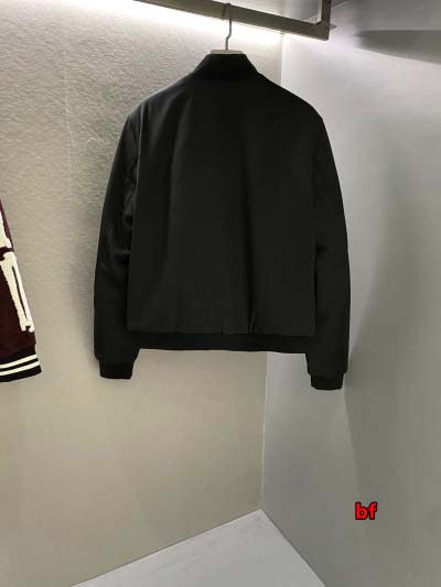 2024年12月10日秋冬高品質PRADA 綿入れの服 ジャケットアウター bf工場