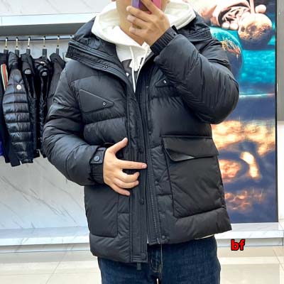 2024年12月11日秋冬高品質 FENDI ダウンジャケットアウター bf工場