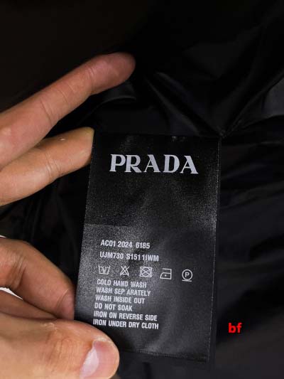 2024年12月11日秋冬高品質PRADA ダウンジャケットアウター bf工場