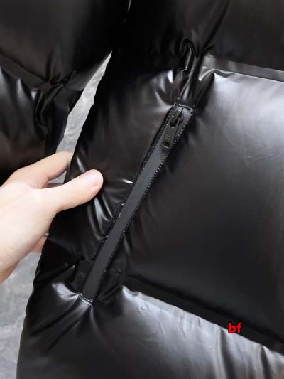 2024年12月11日秋冬高品質PRADA ダウンジャケットアウター bf工場