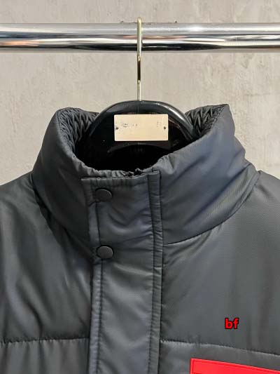 2024年12月11日秋冬高品質PRADA ダウンジャケットアウター bf工場