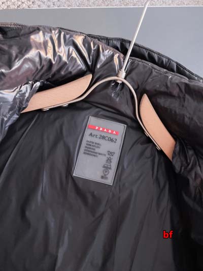 2024年12月11日秋冬高品質PRADA ダウンジャケットアウター bf工場