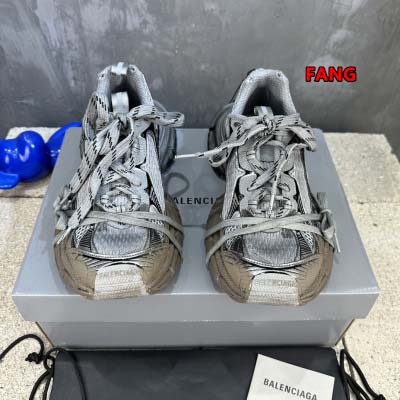 2024年12月20日秋冬原版復刻新作入荷バレンシアガ スニーカー FANG工場
