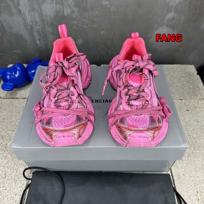 2024年12月20日秋冬原版復刻新作入荷バレンシアガ スニーカー FANG工場