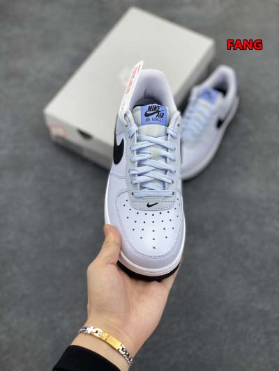 2024年12月20日秋冬新作入荷 NIKE スニーカー FANG工場