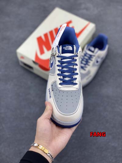 2024年12月20日秋冬新作入荷 NIKE スニーカー FANG工場