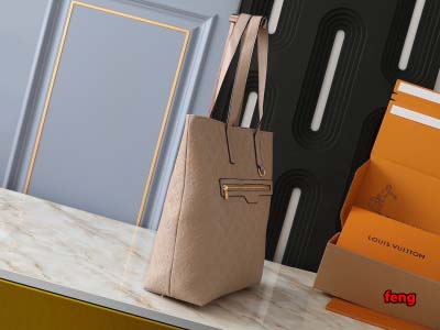2024年12月25日秋冬新品入荷ルイヴィトン ブランドバッグ feng工場
