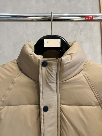 2024年12月27日秋冬新品PRADA ダウンジャケットアウター dongtai工場