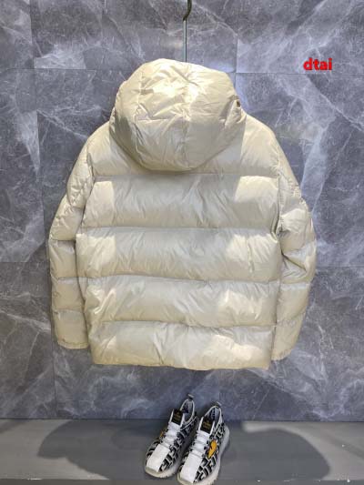 2024年12月27日秋冬新品PRADA ダウンジャケットアウター dongtai工場