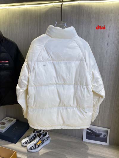 2024年12月27日秋冬新品PRADA ダウンジャケットアウター dongtai工場