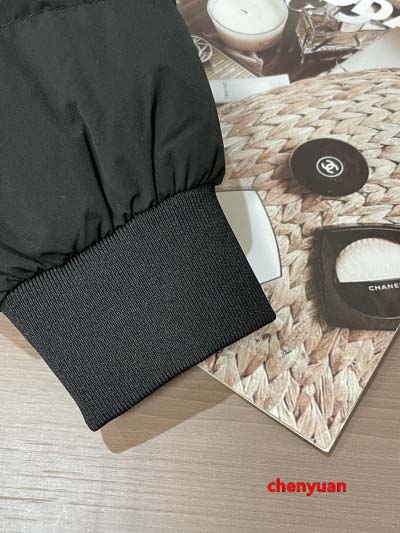 2024年12月30日新品PRADAダウンジャケットアウター  chengyuan工場