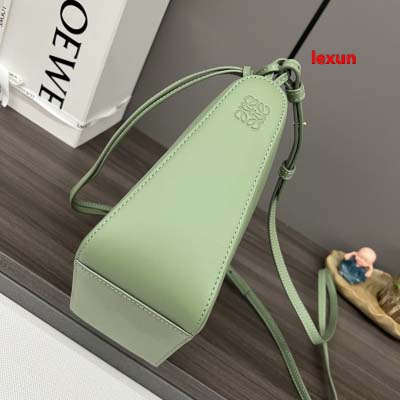 2025年早春新品入荷 LOEWE 本革 バッグ lexun工場size:28*17*9.5CM