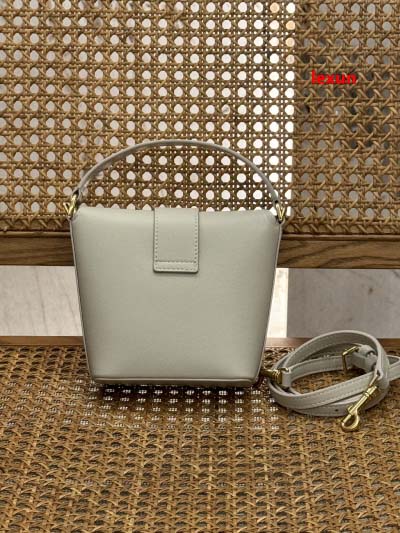 2025年早春新品入荷 CELINE  本革 バッグ lexun工場 13.5-12.5-5cm