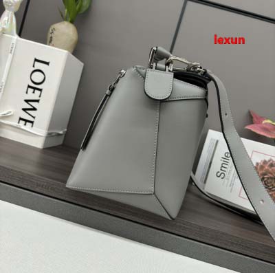 2025年早春新品入荷 LOEWE 本革 バッグ lexun工場Size：36.5*19*23