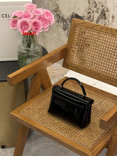 2025年早春新品入荷 CELINE  本革 バッグ lexun工場20-8-14cm