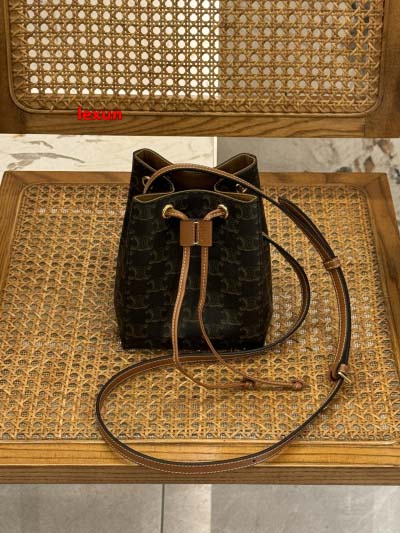2025年早春新品入荷 CELINE 本革 バッグ lexun工場13.5-17.5-11cm
