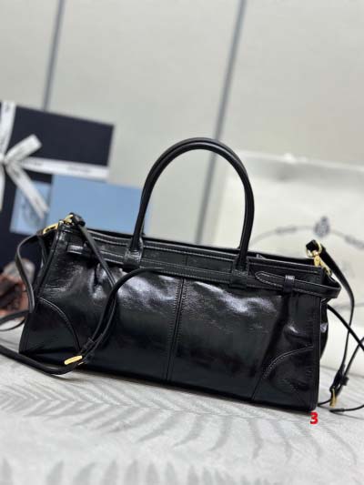 2025年早春高品質新品入荷 PRADA  バッグ 3工場
