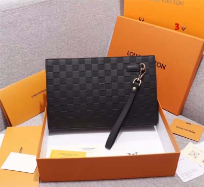 2025年早春新品入荷  ルイヴィトン クラッチバッグ 3工場