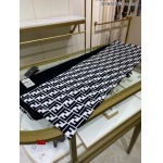 2024年12月3日新品入荷FENDIカシミアスカーフ 暖かい防寒秋冬 1z工場