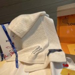 2024年12月3日新品入荷ルイヴィトン カシミアスカーフ 暖かい防寒秋冬 1z工場