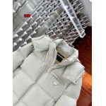 2024年12月9日秋冬高級N品新品 PRADAダウンジャケット 520工場