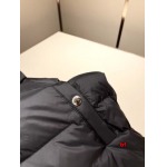 2024年12月11日秋冬高品質PRADA ダウンジャケットアウター ベストbf工場