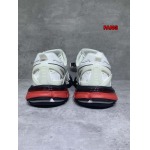 2024年12月20日秋冬原版復刻新作入荷バレンシアガ スニーカー FANG工場