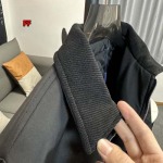 2024年12月23日秋冬新品 PRADA 綿入れの服ジャケットアウター    FF工場