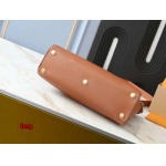 2024年12月25日秋冬新品入荷ルイヴィトン ブランドバッグ feng工場