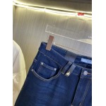 2024年12月26日入荷秋冬新品 PRADA  ジーンズ   dtai工場