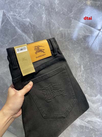 2024年12月26日入荷秋冬新品 バーバリー ジーンズ  ...